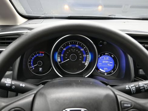 Used 2019 Honda Fit LX image 49