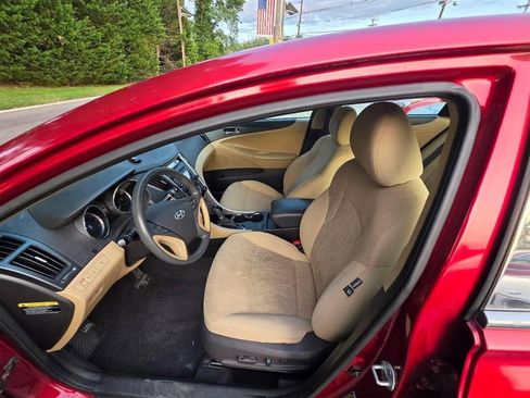 Used 2013 Hyundai Sonata GLS w/ Popular Equipment Pkg FWD image 12