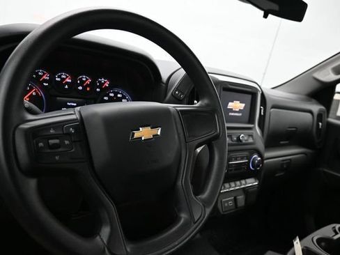 Used 2025 Chevrolet Silverado 1500 W/T RWD image 9