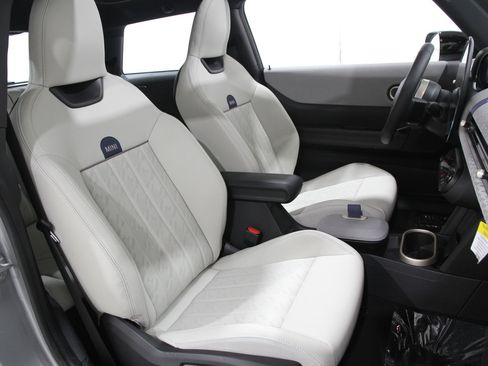 Certified 2025 MINI Cooper S image 18