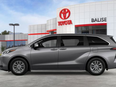 New 2026 Toyota Sienna LE image 4