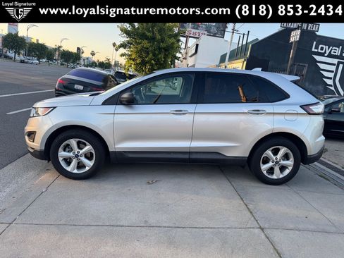 Used 2018 Ford Edge SE image 4