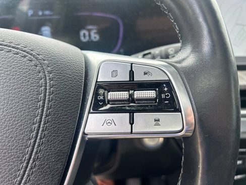 Certified 2024 Kia Telluride EX w/ EX Captain's Chair Package AWD/4WD image 24