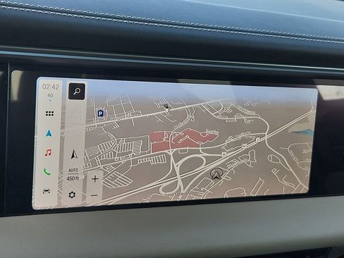 Certified 2025 Porsche Macan 4S Electric image 17