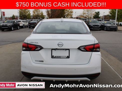 New 2025 Nissan Versa SV w/ Trunk Package image 4