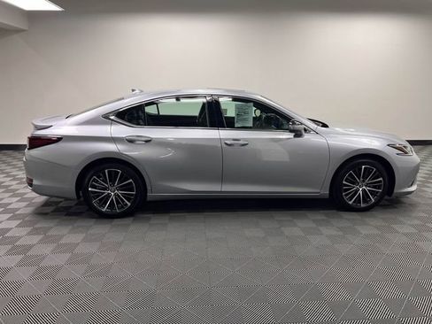 Certified 2025 Lexus ES 300h w/ Premium Package FWD image 4