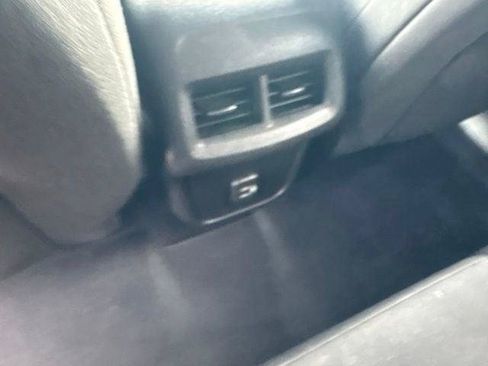 Used 2019 Chevrolet Equinox LT FWD image 27