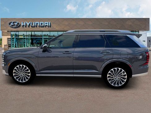 New 2026 Hyundai Palisade Calligraphy FWD image 3