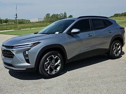 New 2026 Chevrolet Trax LT w/ Driver Confidence Package