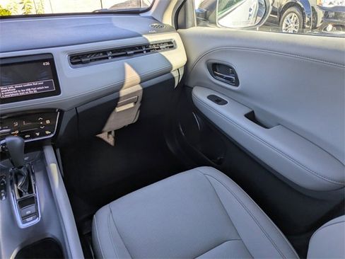 Certified 2022 Honda HR-V EX-L image 19