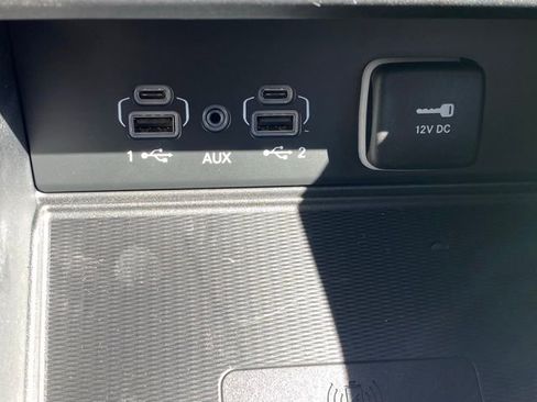 New 2025 Jeep Grand Cherokee Altitude AWD/4WD image 23