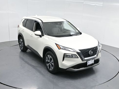 Used 2023 Nissan Rogue SV image 52