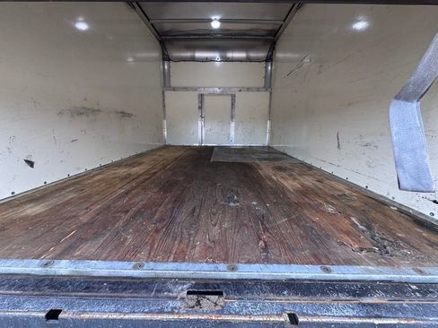 Used 2016 Chevrolet Express 3500 image 26