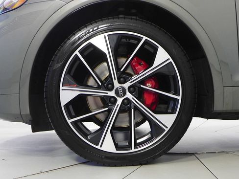 Used 2023 Audi SQ5 Premium Plus w/ Premium Plus Package AWD/4WD image 5