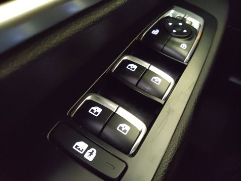 Used 2021 Kia Telluride LX FWD image 27