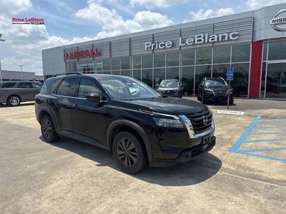 Used 2023 Nissan Pathfinder SV