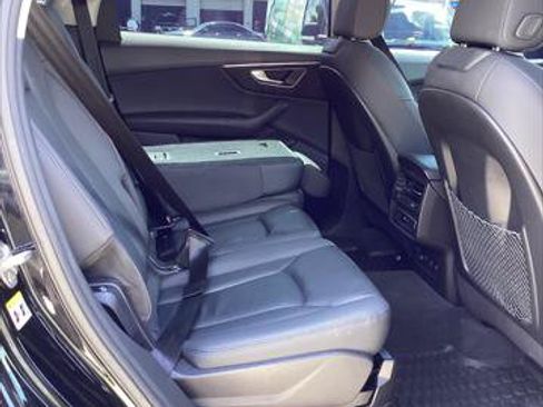 Used 2023 Audi Q7 2.0T Premium w/ Convenience Package AWD/4WD image 24