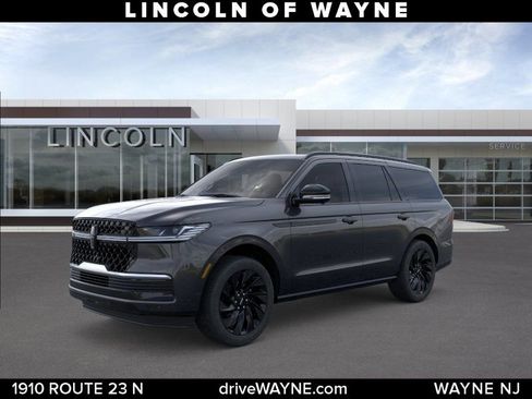 New 2025 Lincoln Navigator Reserve w/ Jet Appearance Package AWD/4WD image 1