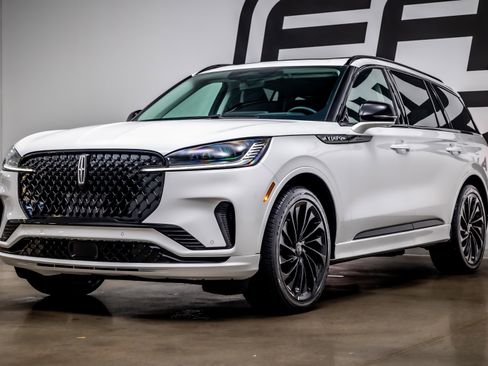 Used 2026 Lincoln Aviator Reserve w/ Jet Appearance Package RWD image 30