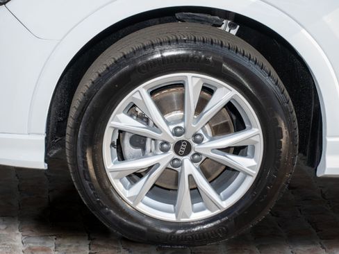 Used 2025 Audi Q3 2.0T Premium image 39