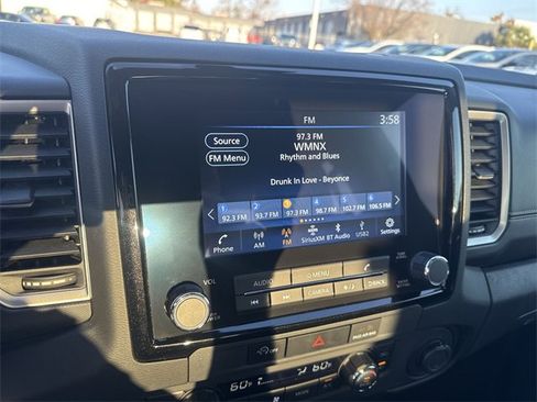 Used 2024 Nissan Frontier SV w/ SV Convenience Package image 20