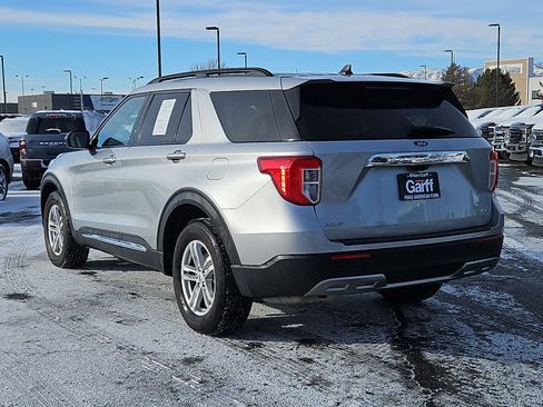 Used 2023 Ford Explorer XLT w/ Equipment Group 202A image 9