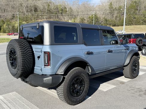 Used 2024 Ford Bronco Wildtrak image 5