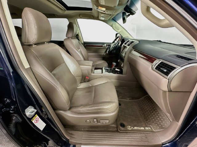 Used 2017 Lexus GX 460 AWD/4WD image 26