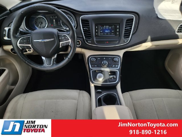 Used 2015 Chrysler 200 Limited w/ Convenience Group FWD image 26