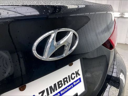 Used 2014 Hyundai Elantra SE FWD image 30