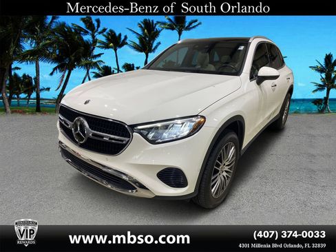 Used 2024 Mercedes-Benz GLC 300 4MATIC image 19