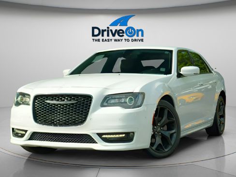 Used 2021 Chrysler 300 Touring L image 21