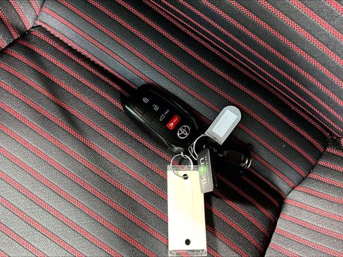 Used 2024 Toyota Corolla XSE image 15