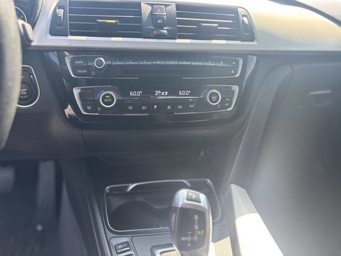 Used 2017 BMW 320i Sedan image 13