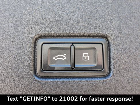 Used 2023 Audi Q4 e-tron Prestige image 17