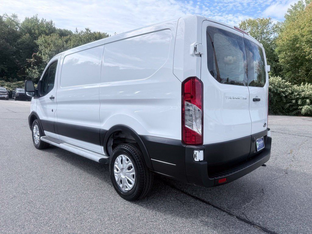 Used 2025 Ford Transit 250 Low Roof w/ Exterior Upgrade Package RWD image 4