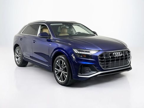 Used 2023 Audi Q8 Premium Plus AWD/4WD image 7