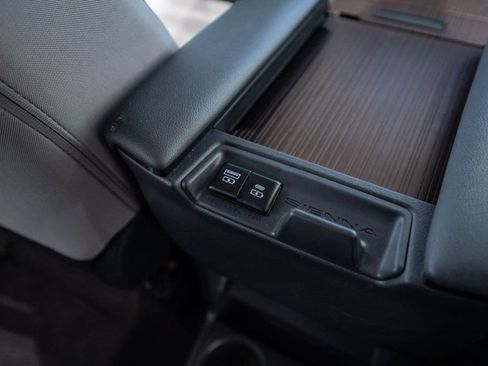 Certified 2024 Toyota Sienna LE image 34