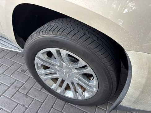 Used 2015 Cadillac Escalade 2WD image 5
