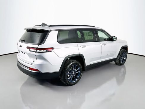 New 2026 Jeep Grand Cherokee L Limited AWD/4WD image 7