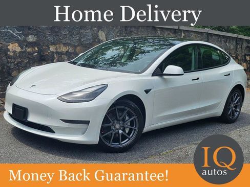 Used 2022 Tesla Model 3 RWD image 1