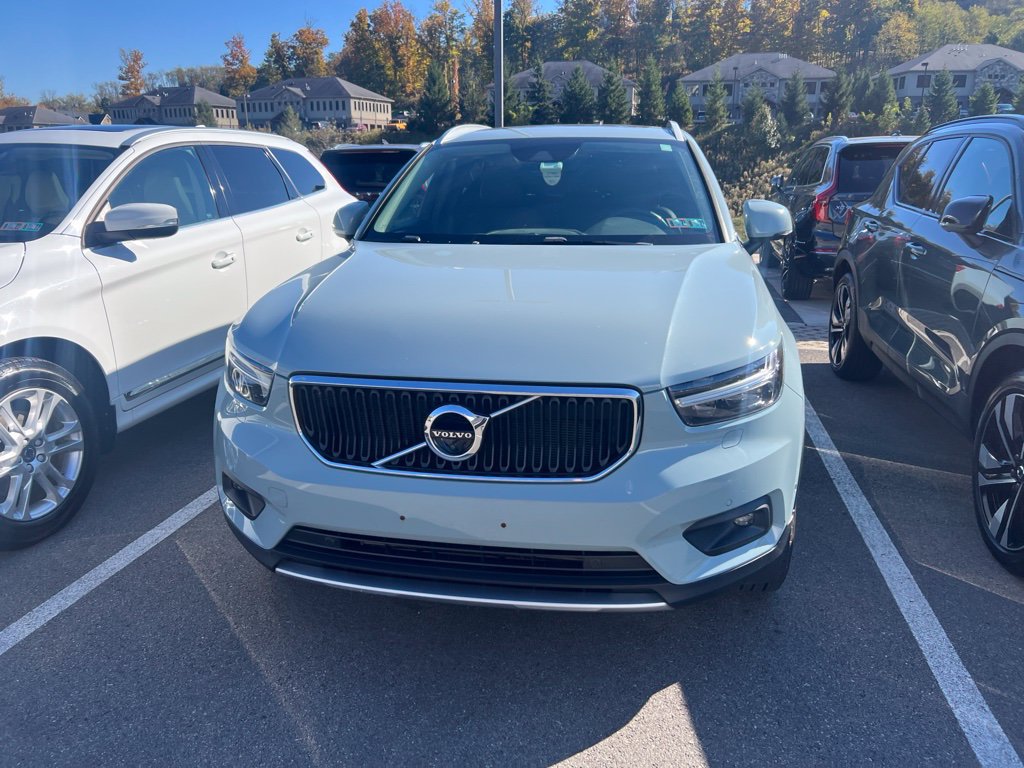 Used 2019 Volvo XC40 T5 Momentum AWD/4WD image 2
