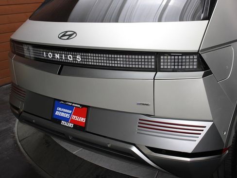 Used 2024 Hyundai Ioniq 5 Limited image 13