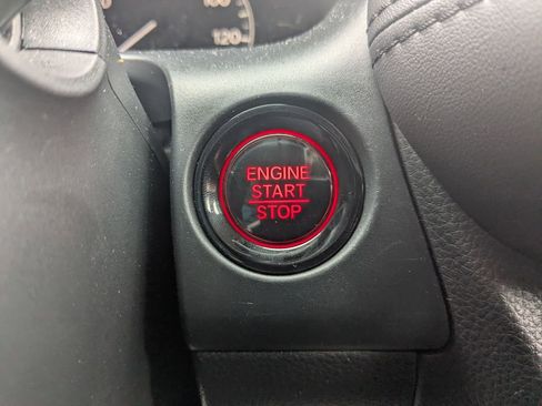 Used 2025 Honda HR-V LX image 20