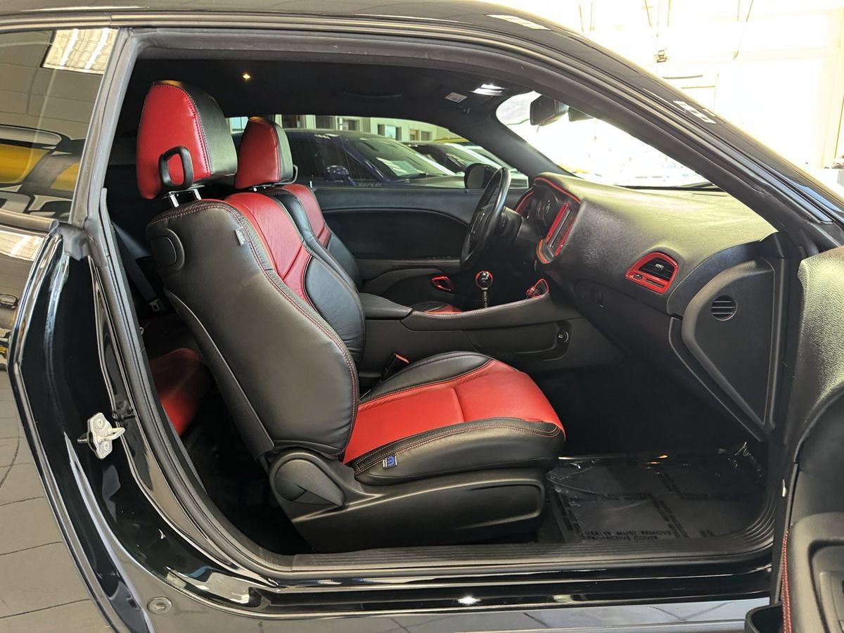 Used 2016 Dodge Challenger R/T Scat Pack RWD image 20