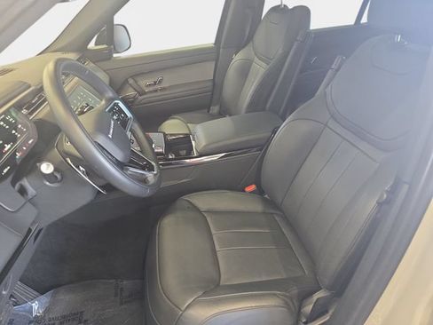 Used 2025 Land Rover Range Rover Sport AWD/4WD image 18