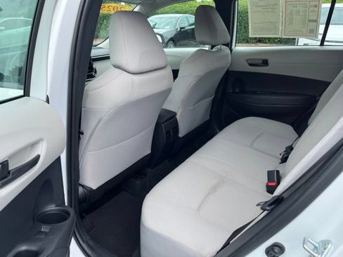 Used 2025 Toyota Corolla Cross L FWD image 17