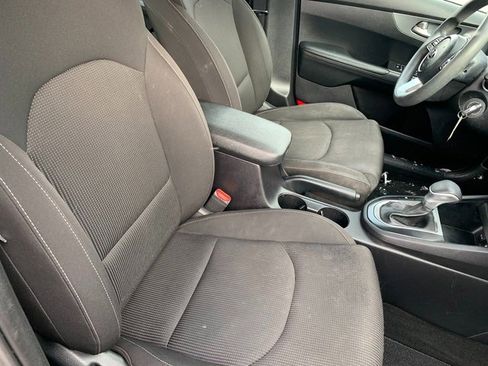Used 2020 Kia Forte LXS image 10