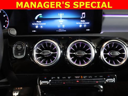 Used 2022 Mercedes-Benz CLA 250 4MATIC image 15