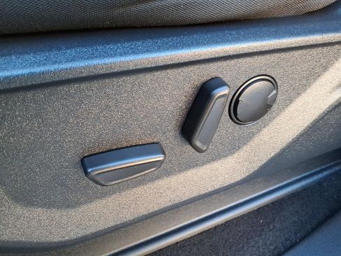 Used 2022 Ford F150 XLT w/ Equipment Group 302A High image 18